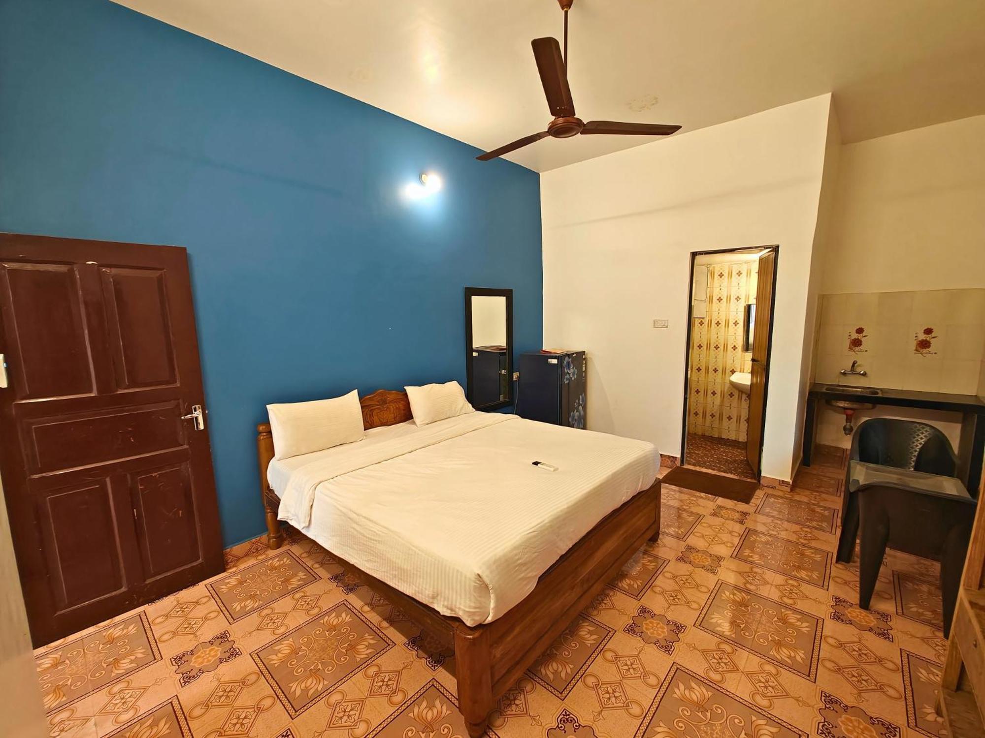 Calangute Turista Hotel Buitenkant foto