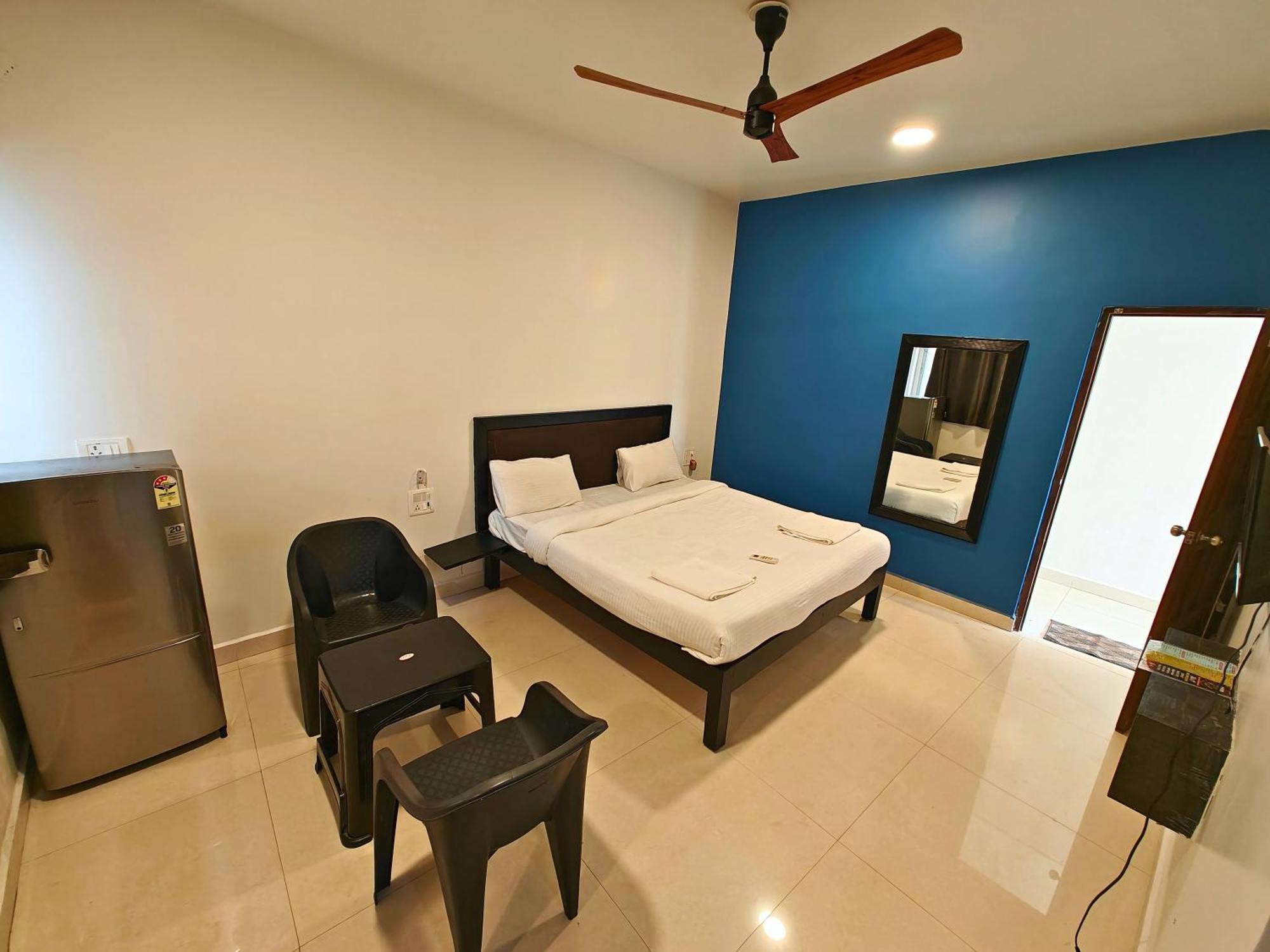 Calangute Turista Hotel Buitenkant foto