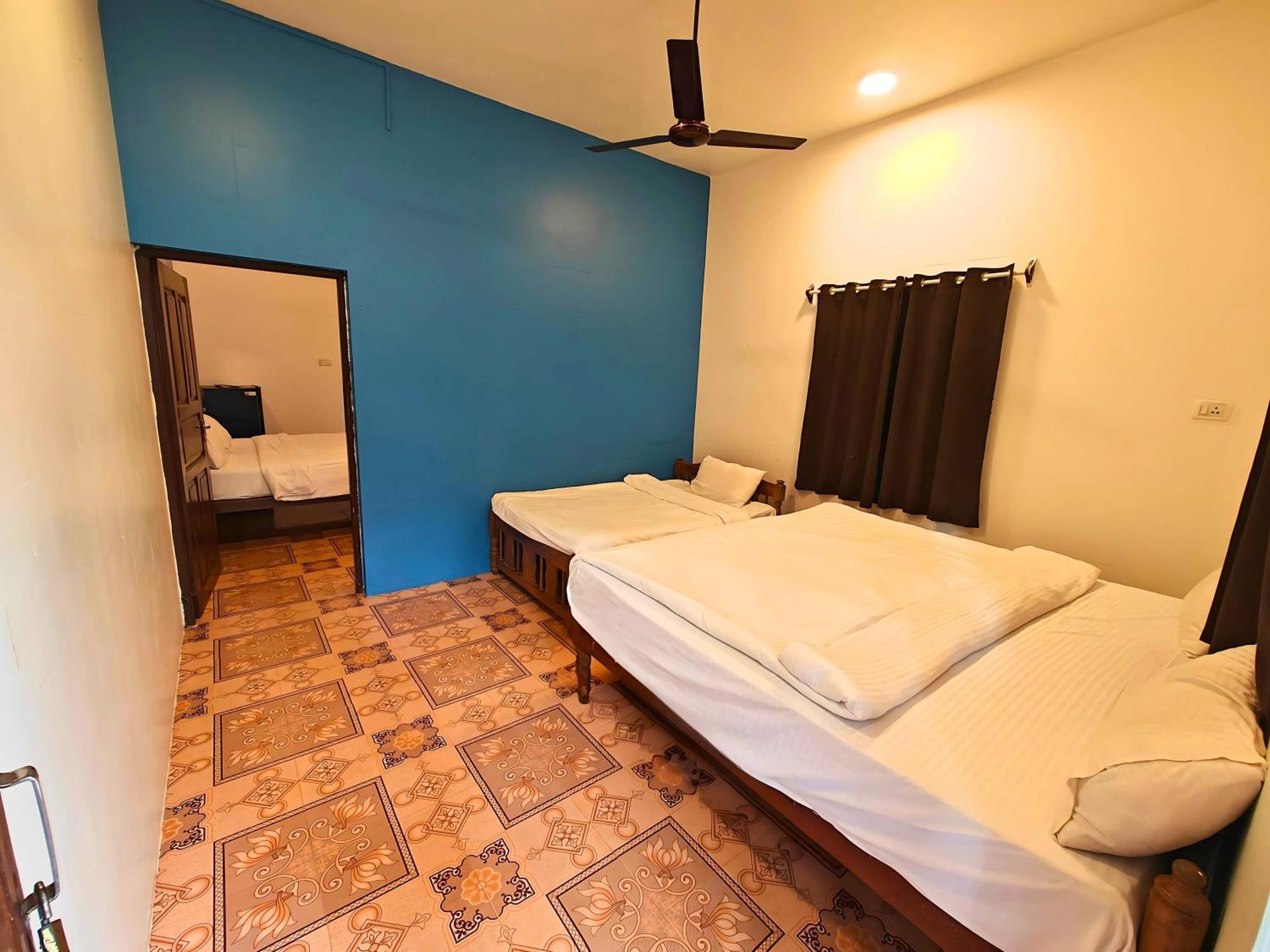 Calangute Turista Hotel Buitenkant foto